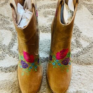 Rebels Tan and Pink Ankle Booties with Floral Embroidery